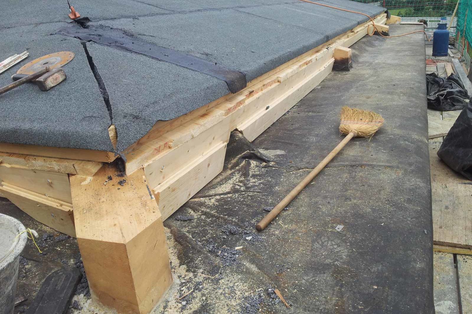 Costruzioni tetti legno